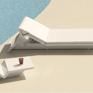 The Rest Outdoor Chaise