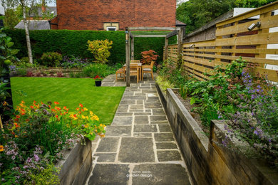 Photo of a contemporary garden in Other.