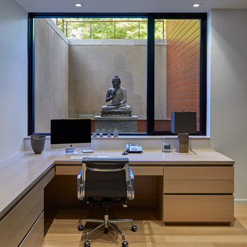 Corner Courtyard Residence