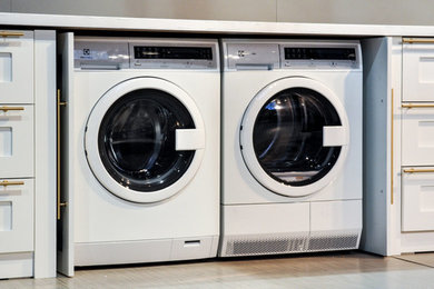 Inspiration for a modern laundry room remodel in Toronto
