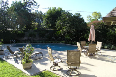 Patio - traditional patio idea in Houston