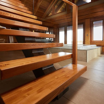 Oak and Fir Mono-Stringer with Pass Through Glass Panel Railing