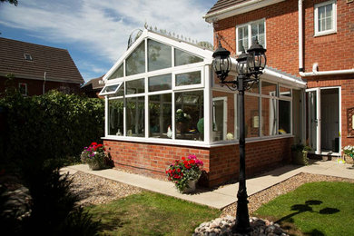 Photo of a conservatory.