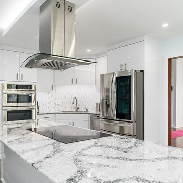 Modern Kitchen Remodel Done in a Gloss Pure White Color