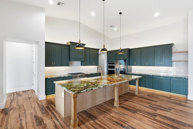 Kitchen - craftsman kitchen idea in Phoenix
