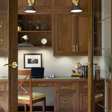 Opulent Office Oasis