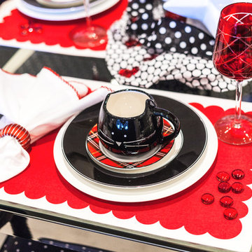 "Kitty Loves Christmas" Holiday Tablescape by Robb & Stucky