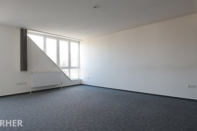 Inspiration for a contemporary home design in Bremen.