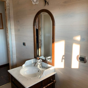 Pavimento in legno in bagno