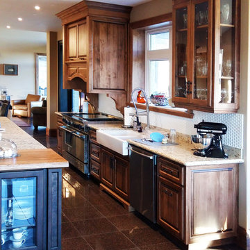 Caledon East Kitchen & Fireplace