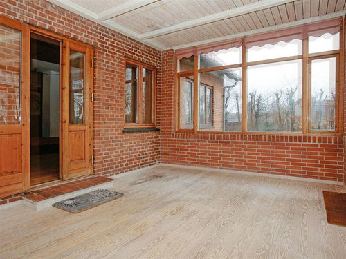 What To Do With The Brick Can T Make A Decision Please Help - Painting Brick Walls In Conservatory