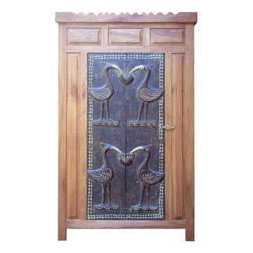 armoire avec portes ethniques d'Afrique
