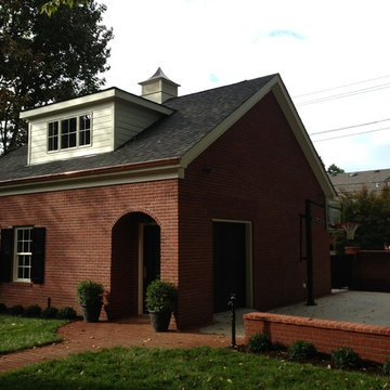 Cherokee Gardens Garage