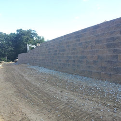 Pond and Retaining Wall Construction - Landscaping Stones And Pavers