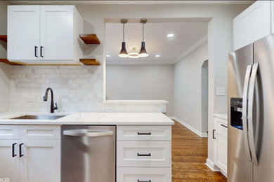Kitchen photo in Chicago