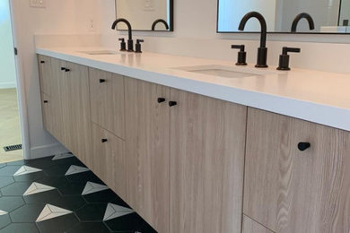 Bathroom - bathroom idea in Other