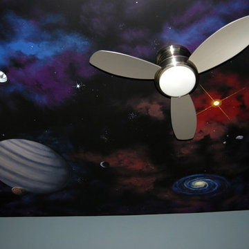 Space Night Sky Ceiling Mural in a kids bedroom by Tom Taylor of MuralArt.com
