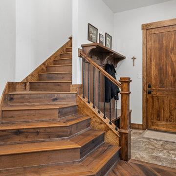 Custom Home in Canyon Lake, TX