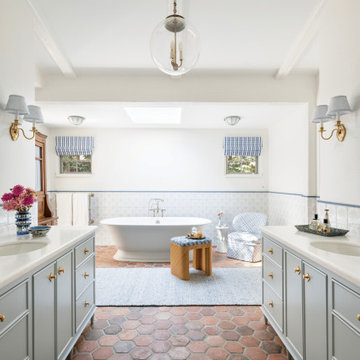 Santa Monica Bathroom – Terracotta Backsplash | Antiqued Mallorca