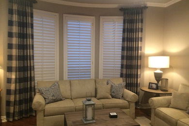 Elegant family room photo in Dallas