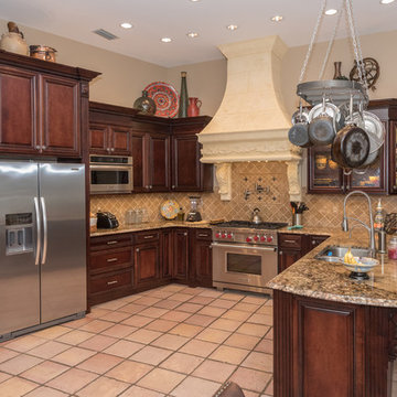 Custom Maple Cappuccino Cabinets