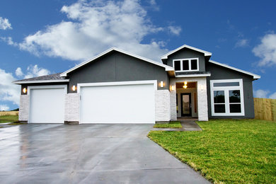 Minimalist exterior home photo in Austin