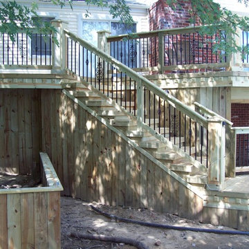 Pressure Treated deck with diamond dental molding & Diamond King Post,