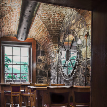 SIDE DINING AREA