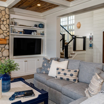Lake House Getaway