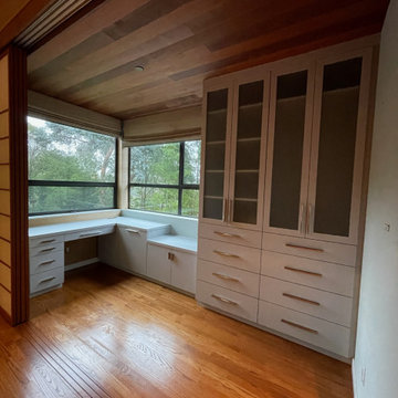 Vanity and External Wardrobe