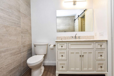 Bathroom - contemporary bathroom idea in Columbus