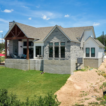 Modern Lakeside Farmhouse Kingsland