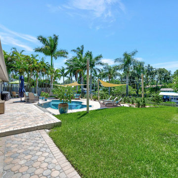 Canal Home