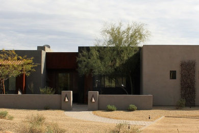 Modern exterior home idea in Phoenix