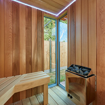 Garden Space with Sauna, Shower Room and Sunken Trampoline