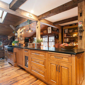 New Hartford Traditional Country Kitchen
