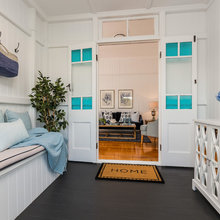 Room: Foyer (entry)