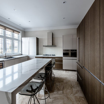 Modern Kitchen - Vaughn
