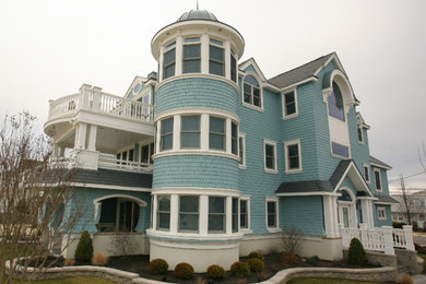 Inspiration for a coastal home design remodel in Philadelphia