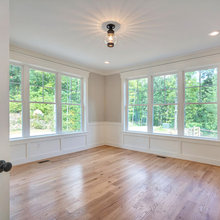 Crown moulding/wainscoating