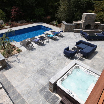 THE BEST OUTDOOR FIREPLACES