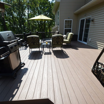 BC&L Custom AZEK deck with TimberTech Rails