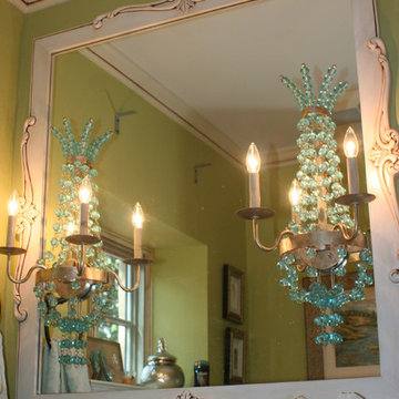 "Lexington" Applied Moulding Cherry Bordeaux with Sable Glaze