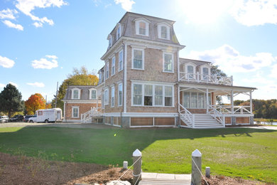 Example of a classic home design design in Providence