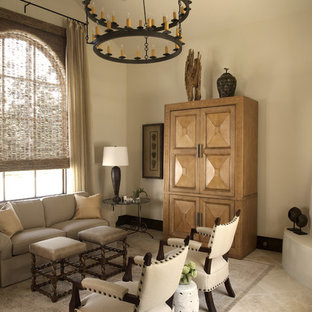 Example of a tuscan home design design in Houston