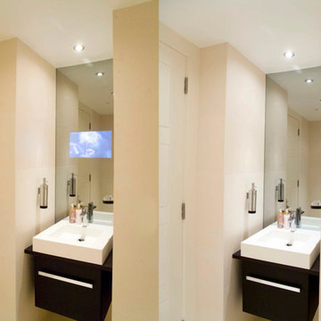 Pavilion - Guest Restroom