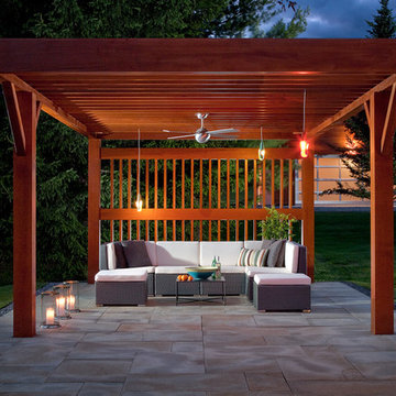 Lakeville House