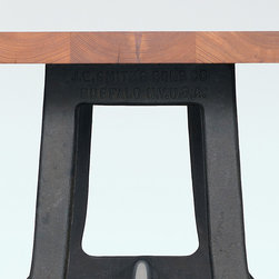 MANCHESTER TRESTLE TABLE - Products