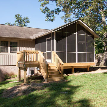 Screen room and Front Entry