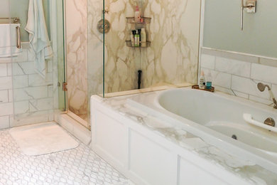 Bathroom - traditional bathroom idea in Toronto